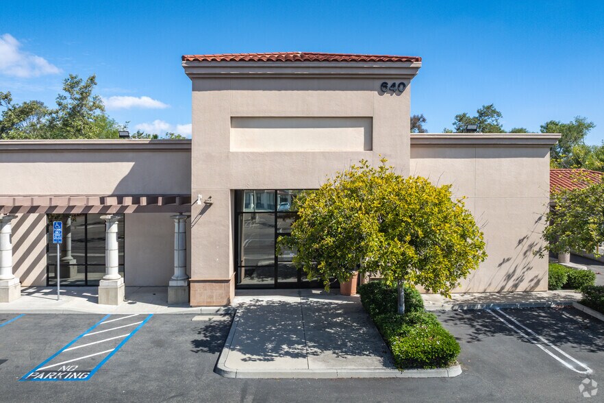 More Photos Of 640 Hacienda Dr, Vista Storefront For Sale