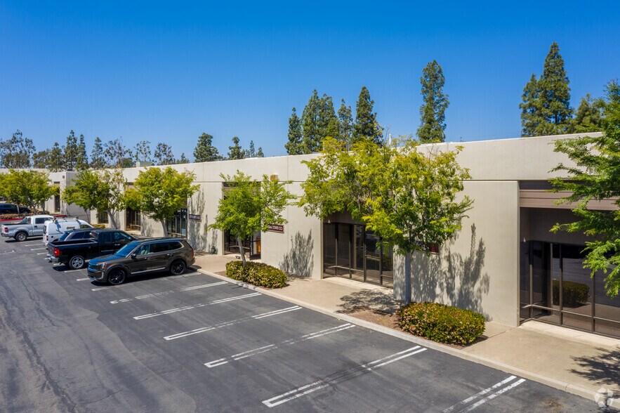 More Photos Of 23461 Ridge Route Dr, Laguna Hills Unknown For Lease