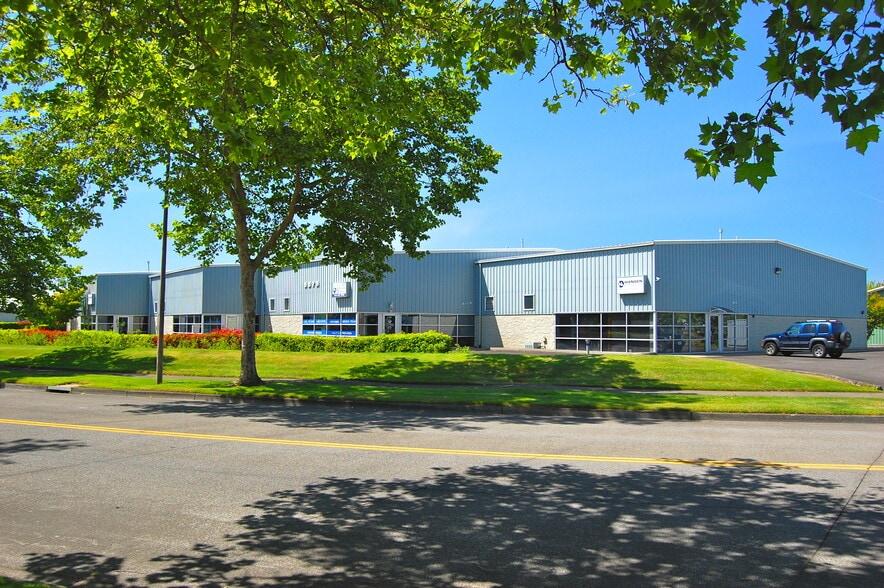 More Photos Of 5575 SE Alexander St, Hillsboro Warehouse For Sale