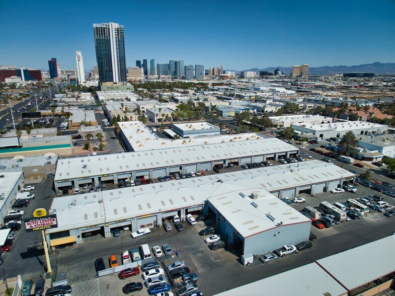Primary Photo Of 4770 W Nevso Dr, Las Vegas Auto Repair For Lease