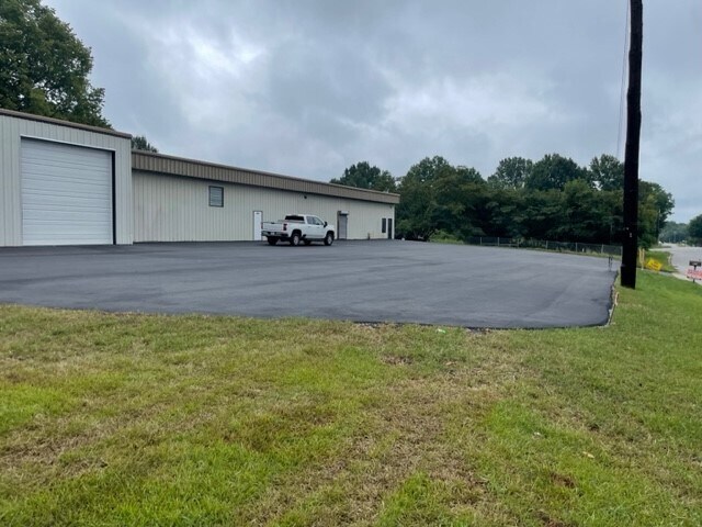 More Photos Of 803 Rickert St, Statesville Warehouse For Sale