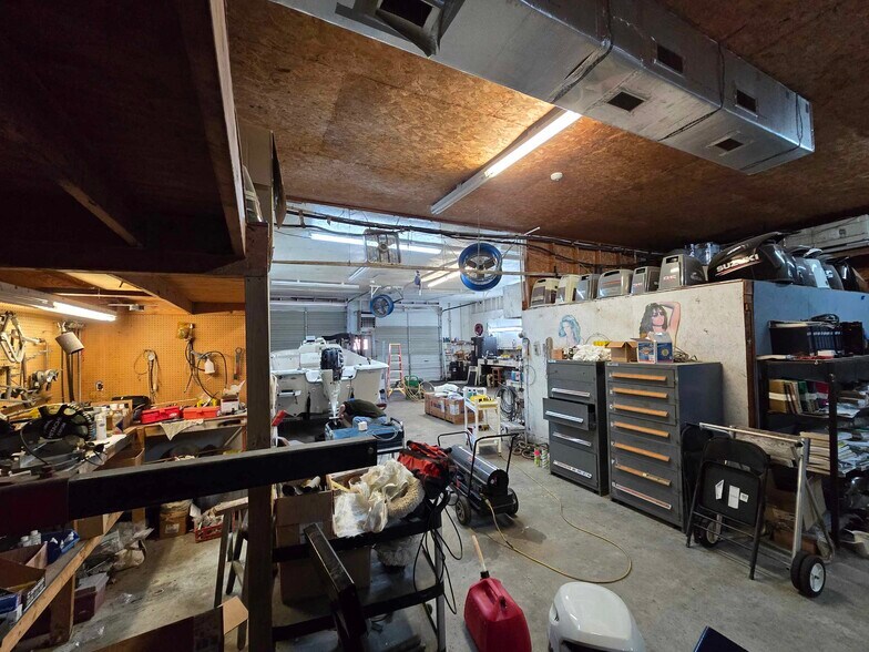 More Photos Of 213 W US 70 Hwy, Havelock Freestanding For Sale