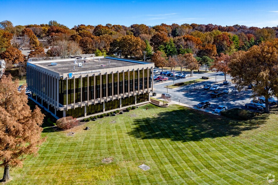 More Photos Of 6299 Nall Ave, Mission Office For Lease