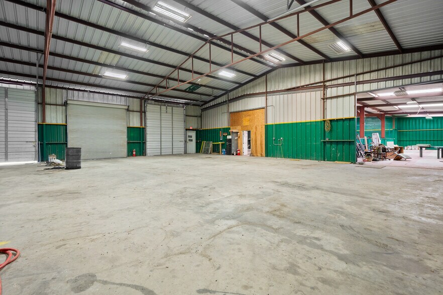 More Photos Of 8808 County Road 1458, Taft Flex For Sale