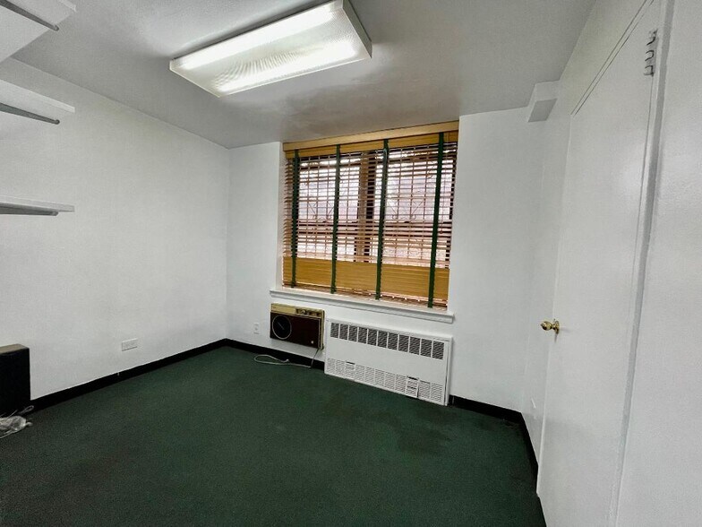 More Photos Of 10025 Queens Blvd, Forest Hills Apartments For Sale