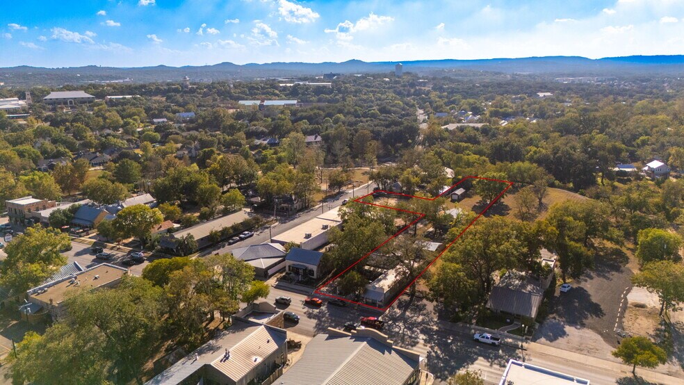 More Photos Of 322 S Main St, Boerne General Retail For Sale