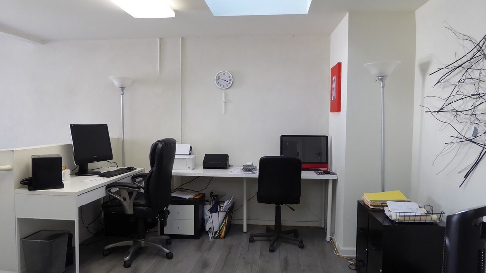 More Photos Of 434 E Main St, Ventura Storefront For Lease