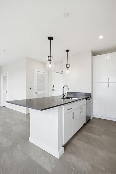 More Photos Of 250 College Ave, Lancaster Apartments For Lease