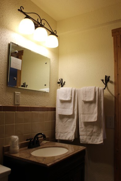 More Photos Of 501 S 6th St, Thermopolis Hotel For Sale