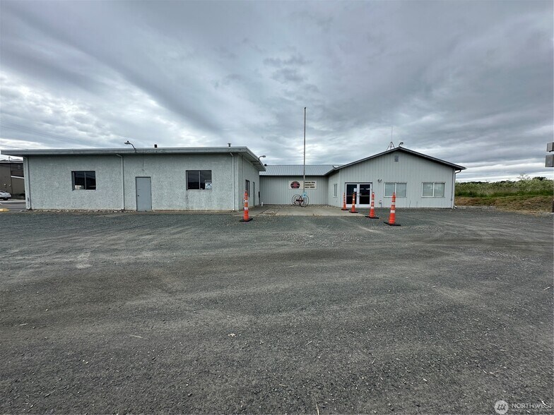 Primary Photo Of 4332 Sucia Dr, Ferndale Police Fire Station For Sale