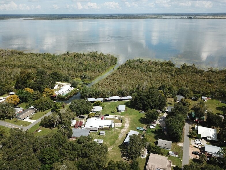 More Photos Of 5620 Bertsville Rd, Lady Lake Hotel For Sale