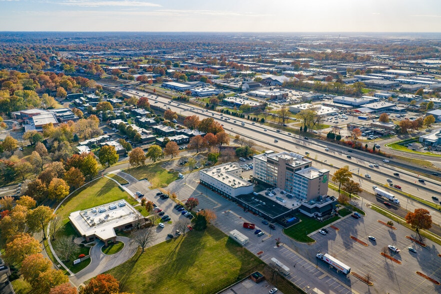 More Photos Of 8880 Ballentine St, Overland Park Office For Sale