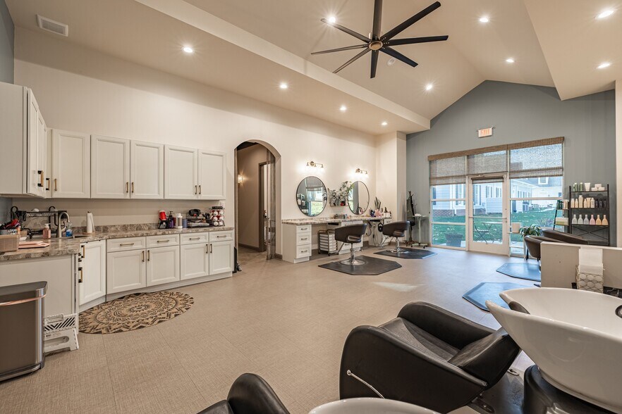 More Photos Of 324 Browns Hill Ct, Midlothian Coworking Space