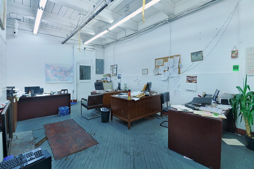 More Photos Of 972-974 Dean St, Brooklyn Warehouse For Sale