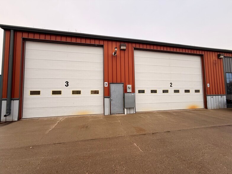 More Photos Of 5936 53rd Ave, Fargo Warehouse For Sale