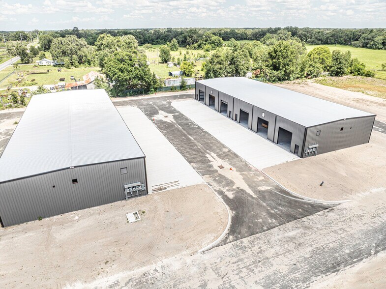 More Photos Of 3023 E C 48, Center Hill Warehouse For Sale