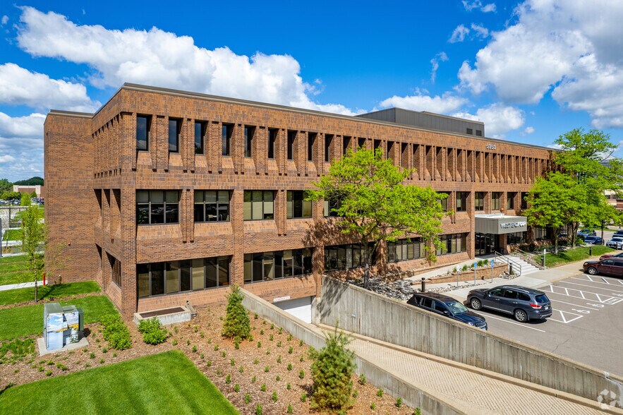 More Photos Of 1665 Utica Ave S, Saint Louis Park Unknown For Lease