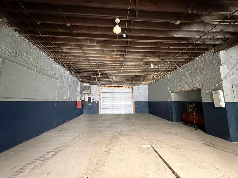 More Photos Of 3725 N Western Ave, Chicago Office Residential For Lease