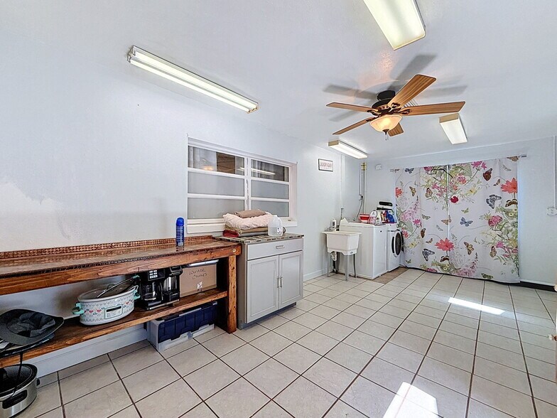 More Photos Of 7813 Leo Kidd Ave, Port Richey Flex For Sale