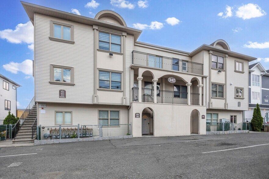 More Photos Of 342 Blauvelt Rd, Monsey Apartments For Sale