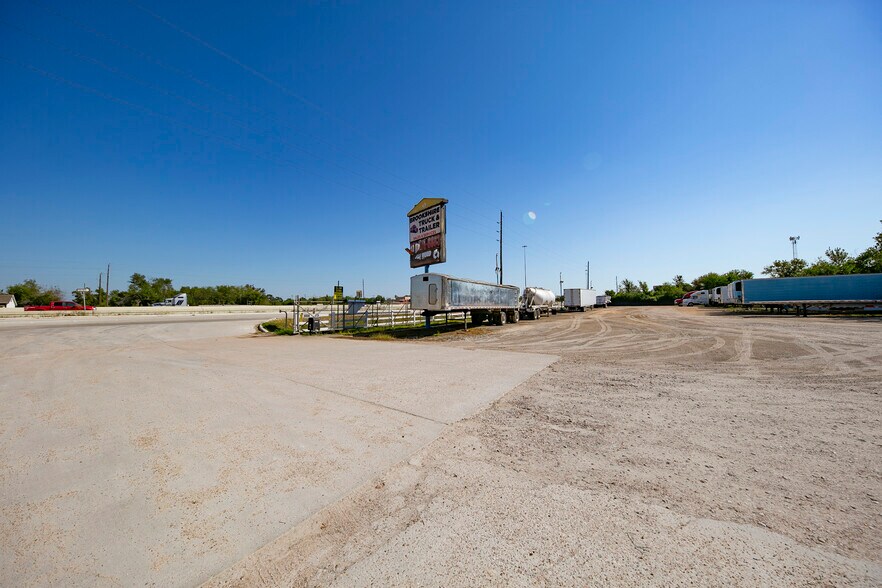 More Photos Of 35049 Katy Fwy, Brookshire Land For Sale