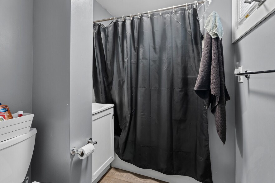 More Photos Of 485 Belvidere St E, Saint Paul Apartments For Sale