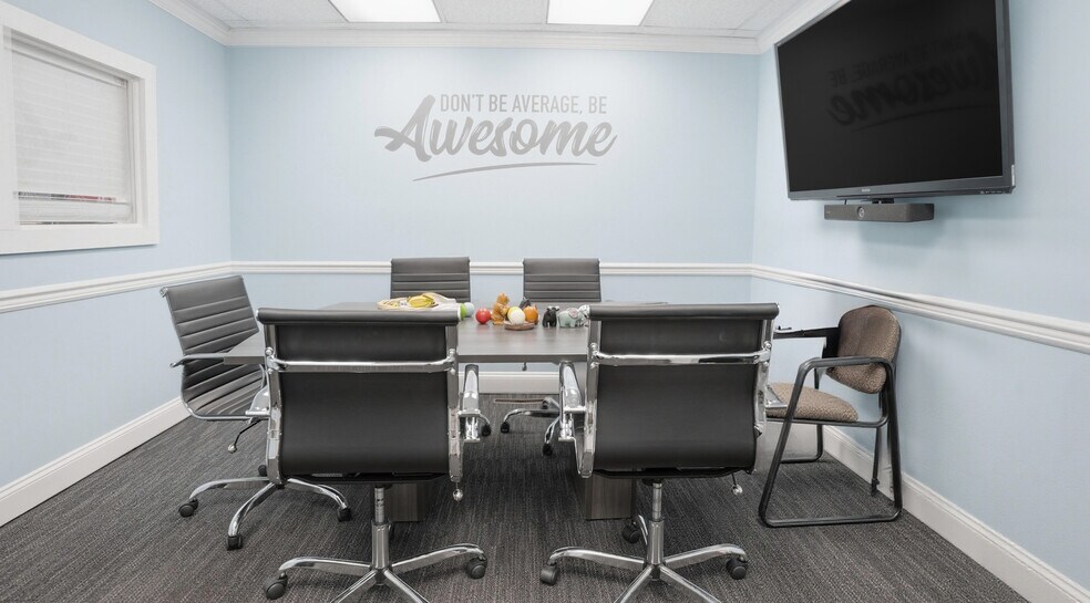 More Photos Of 18 Unqua Rd, Massapequa Loft Creative Space For Sale