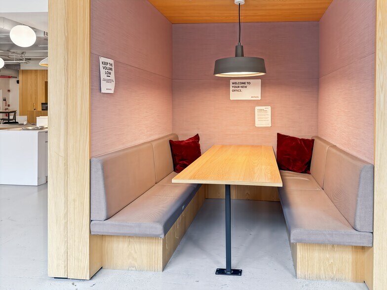 More Photos Of 413-435 W 14th St, New York Coworking Space