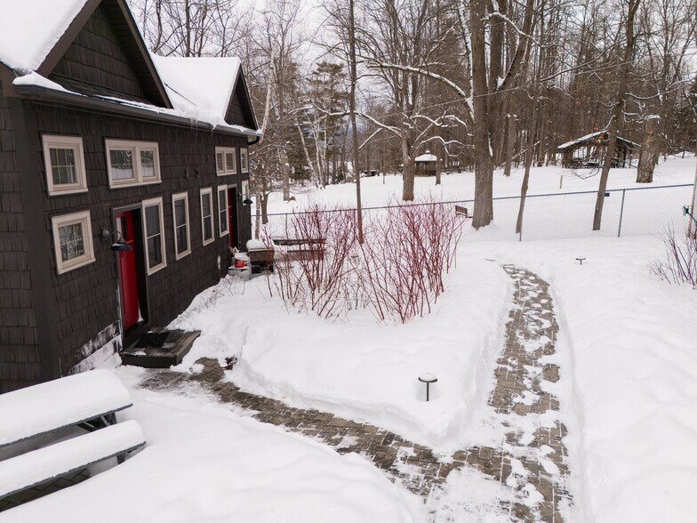 More Photos Of 10 Front St, Lake George Hospitality For Sale