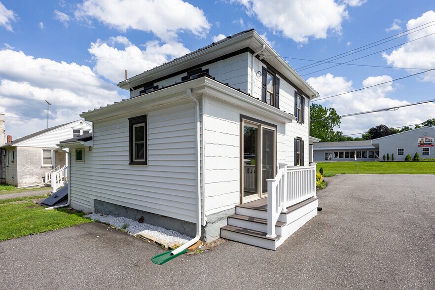 More Photos Of 3511 Main st, Morgantown Storefront Retail Residential For Sale