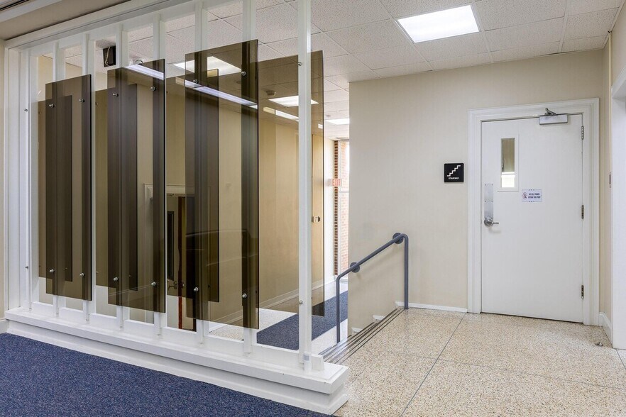 More Photos Of 240 Edwards St, Cleveland Office For Sale