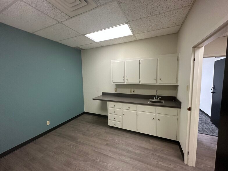 More Photos Of 4201 Camp Bowie Blvd, Fort Worth Medical For Lease