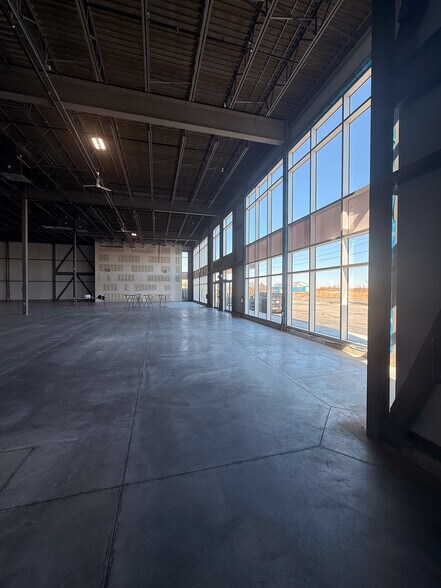 More Photos Of 52-54 Racine St, Casselman Warehouse For Lease