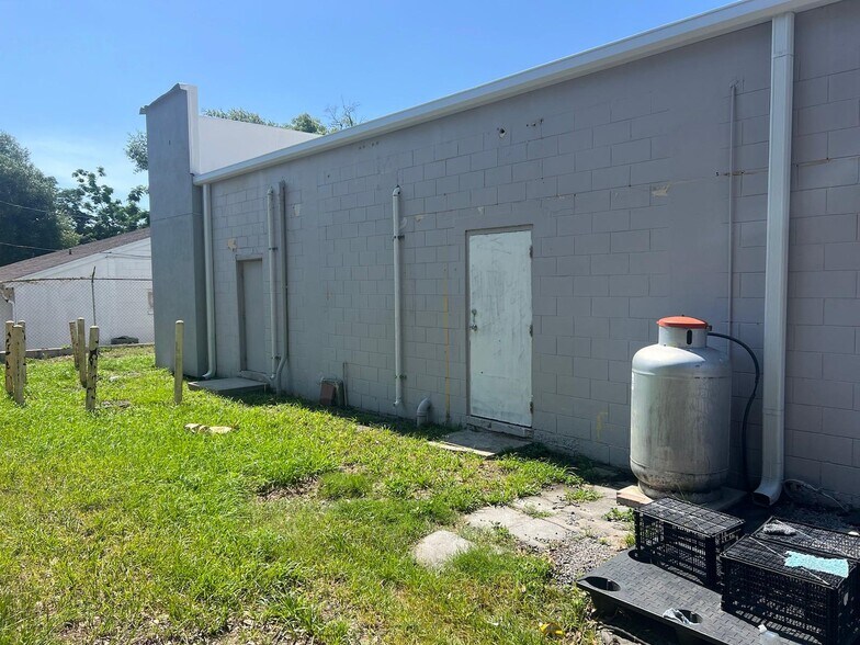 More Photos Of 1495 S US Highway 17 92, Longwood Freestanding For Lease