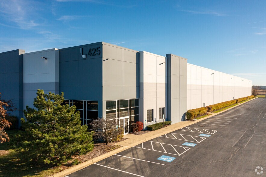 Primary Photo Of 425 Crossing Dr, University Park Warehouse For Lease
