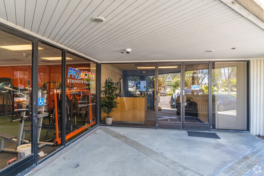 More Photos Of 1279 Quarry Ln, Pleasanton Light Manufacturing For Lease