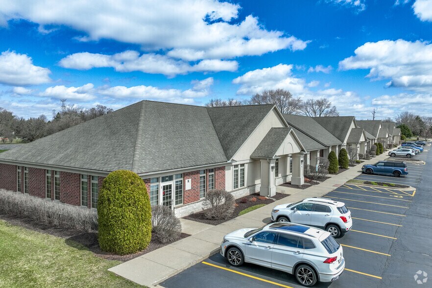 More Photos Of 380 N Terra Cotta Rd, Crystal Lake Medical For Lease