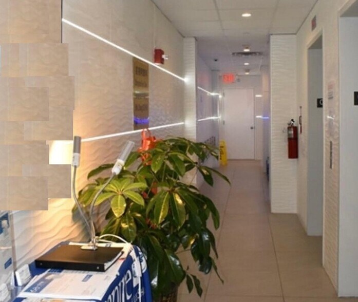 More Photos Of 13668 Roosevelt Ave, Flushing Office Residential For Lease