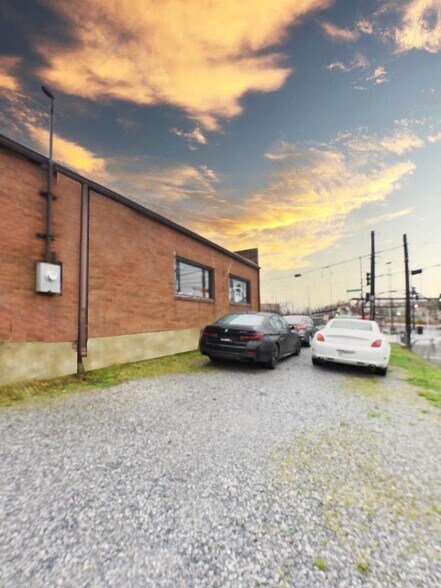 More Photos Of 4121 Minnesota Ave NE, Washington Storefront Retail Office For Sale