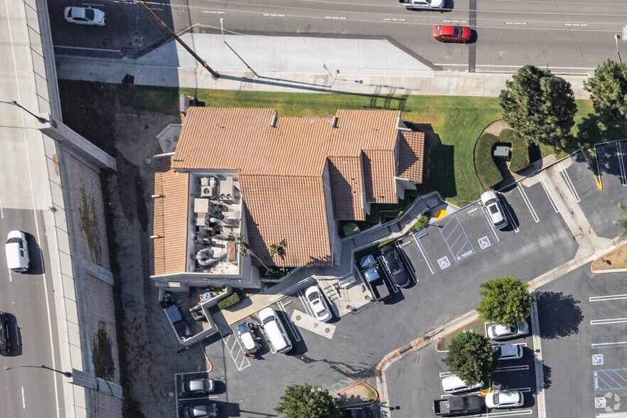 More Photos Of 2001-2099 E Orangethorpe Ave, Placentia Unknown For Lease