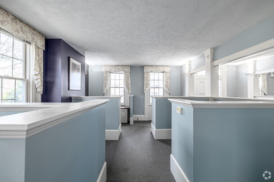 More Photos Of 109 Broad St, Middletown Office Residential For Lease