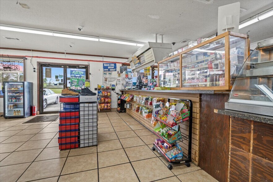 More Photos Of 1674 Wisacky Hwy, Bishopville Truck Stop For Sale
