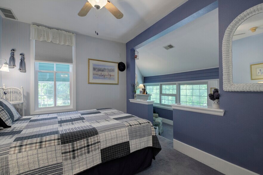 More Photos Of 1006 Court St, Imperial Hospitality For Sale