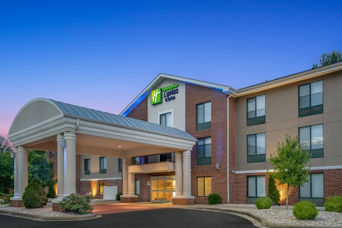 Primary Photo Of 310 Orchard Hill Dr, Tell City Hotel For Sale