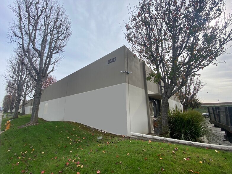 More Photos Of 10612 Trask Ave, Garden Grove Warehouse For Sale