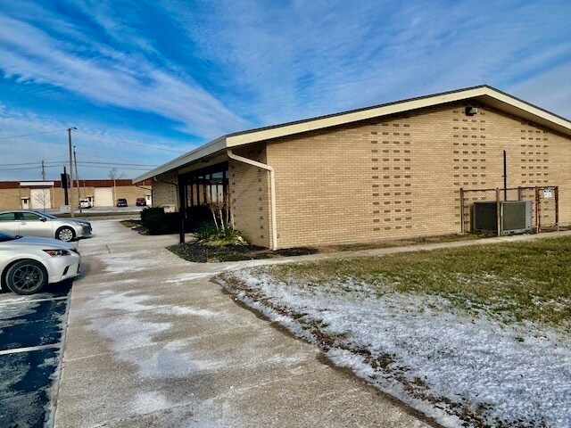 More Photos Of 2455 Stanley Ave, Dayton Auto Dealership For Sale