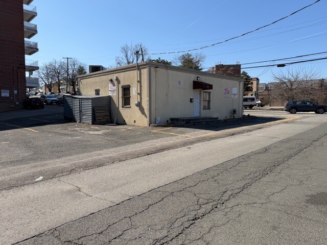 More Photos Of 54 Yonkers Ave, Yonkers Office For Lease