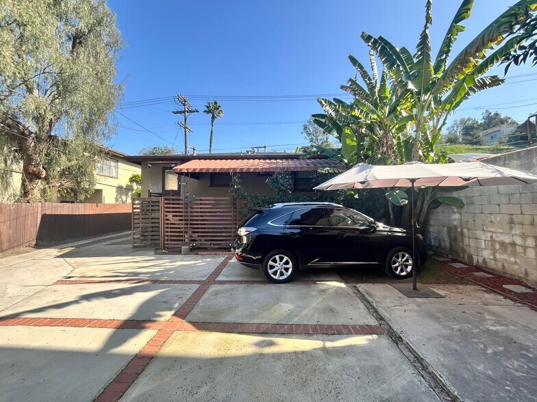 More Photos Of 2297 Glendale Blvd, Los Angeles Multifamily For Sale