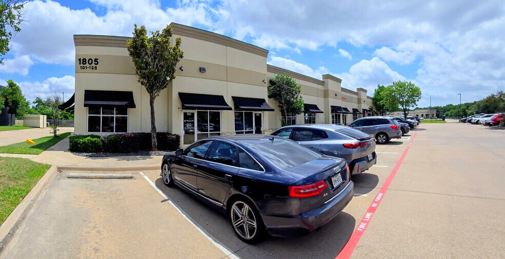 More Photos Of 1805 Owen Ct, Mansfield Office Residential For Lease