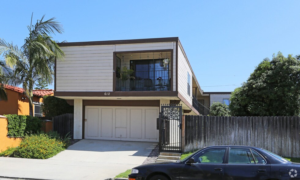 More Photos Of 612 N Freeman St, Oceanside Apartments For Sale